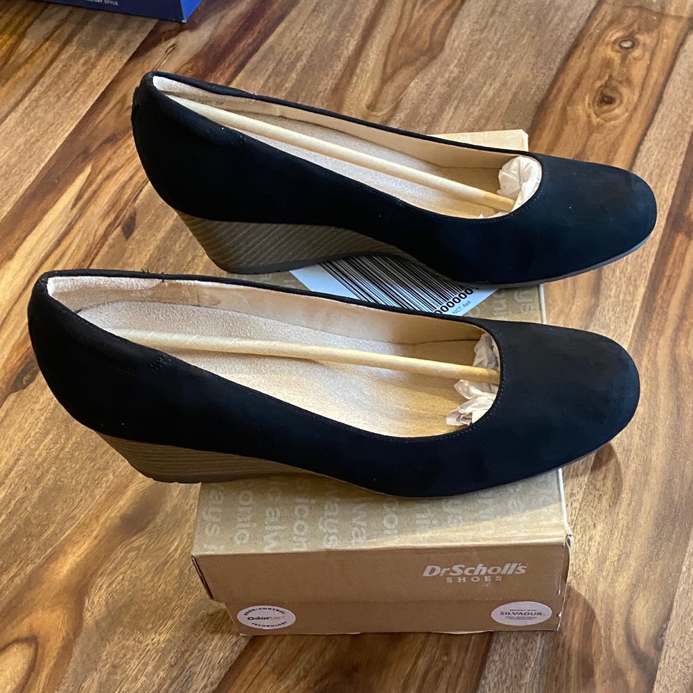 Dr. Scholl's Women's Black Flats - Picture 5 of 6